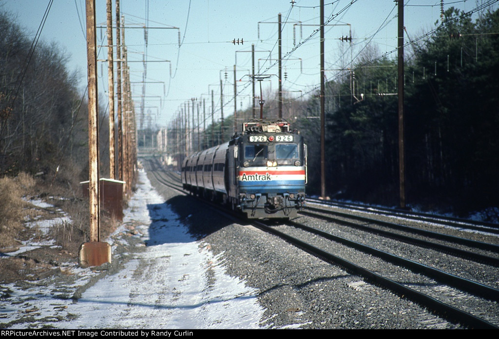 AMTK 926 heading south Tr 283 (Metroliner Express)